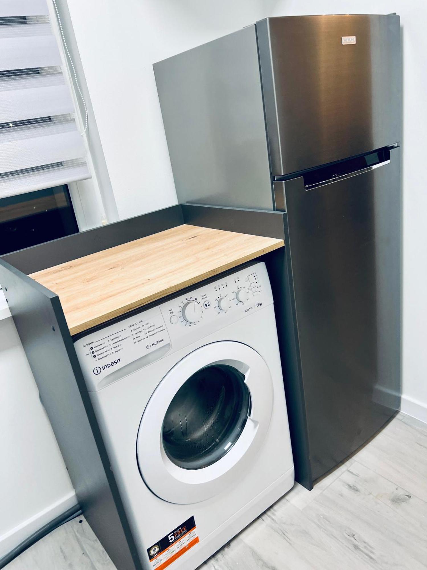 Apartament Happy Place Family & Business Targi Kielce Bagian luar foto