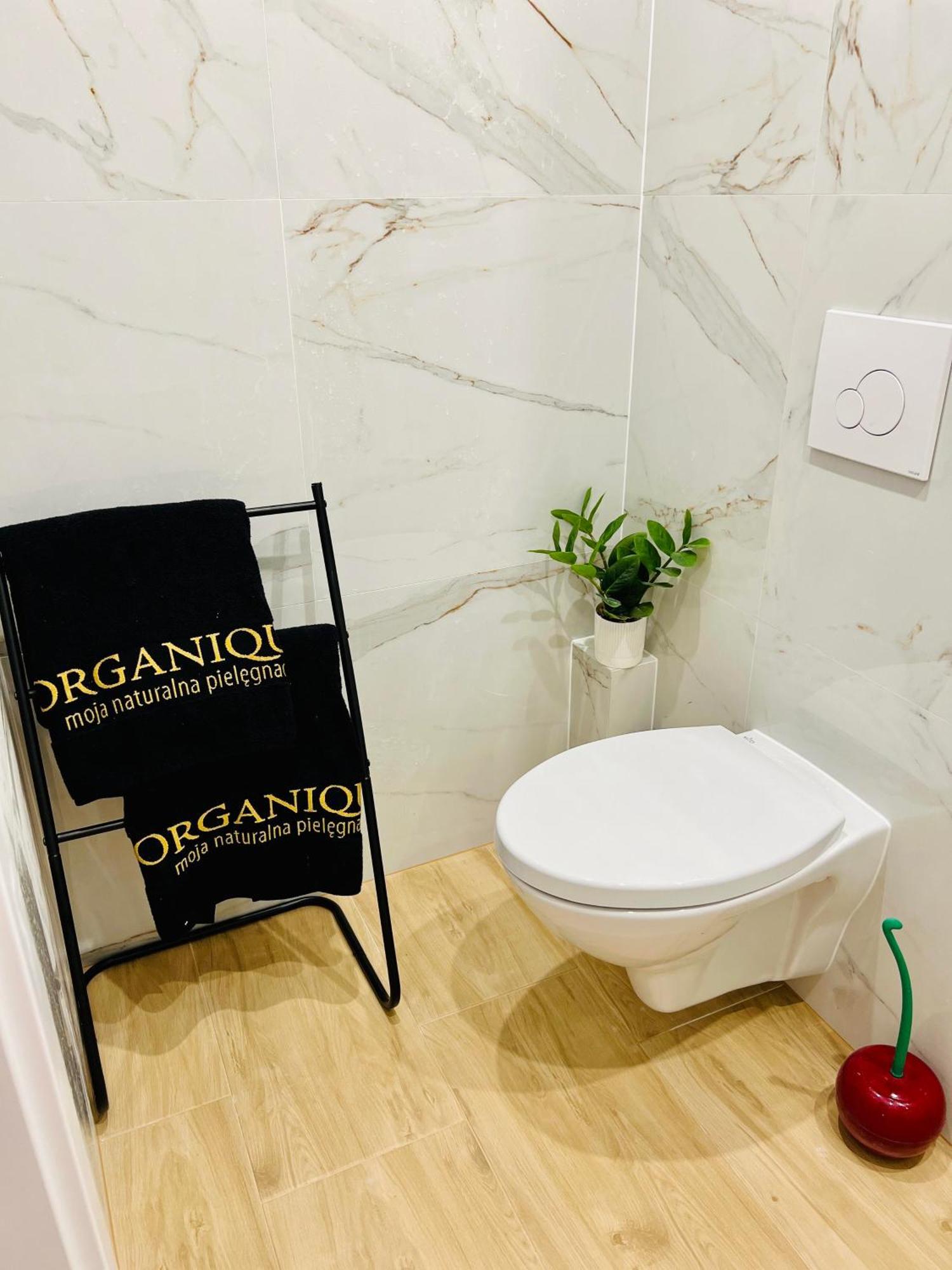 Apartament Happy Place Family & Business Targi Kielce Bagian luar foto