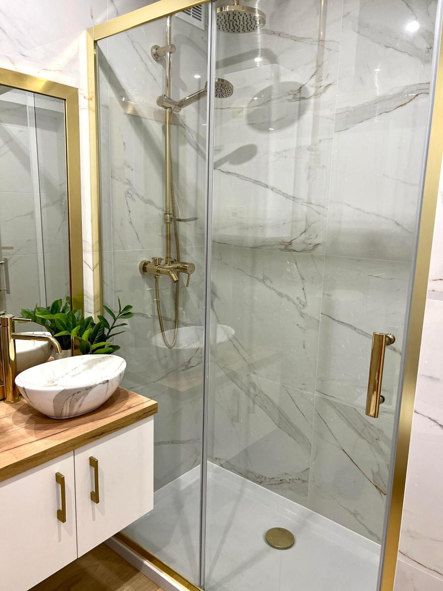 Apartament Happy Place Family & Business Targi Kielce Bagian luar foto